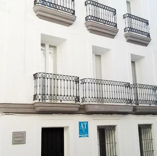 Alcazar Suites